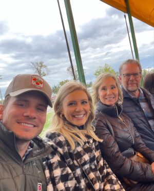 Carrie Wampler Instagram - Northern Michigan & Southern Illinois🍁🍂 Nothing better than fall in the Midwest with our sweet family🫶🏼🥰