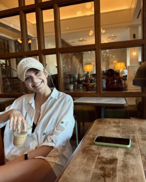 Carrie Wampler Instagram - a sweet little charleston chapter…🕊️🎬