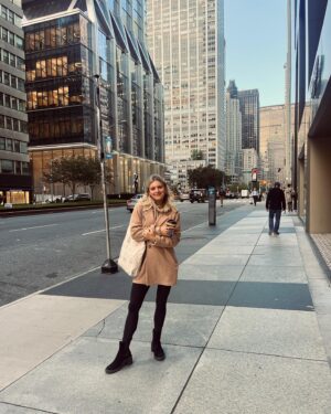 Carrie Wampler Instagram - New York for a minute…🗽🍕🌆🍎