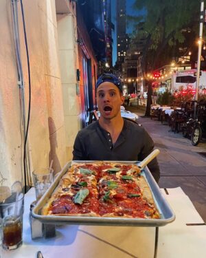 Carrie Wampler Instagram - New York for a minute…🗽🍕🌆🍎
