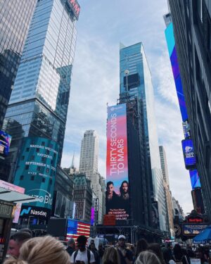 Carrie Wampler Instagram - New York for a minute…🗽🍕🌆🍎