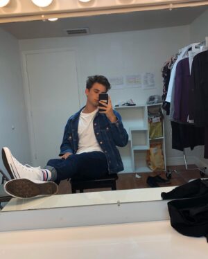 Carson Rowland Instagram - come over my house to watch MTV. I got Coca-Cola and fruit roll ups