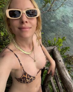 Actress Casey LaBow HD Instagram Photos and Wallpapers January 2023