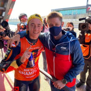 Casey Stoner Instagram - Moto3 world champion 👏👏
What a talent! Keep an eye on @37pedroacosta #RookieChamp