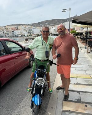 Cătălin Scărlătescu Instagram - και όπως θα έλεγε ένας γέρος ψαράς
η φιλία είναι δώρο