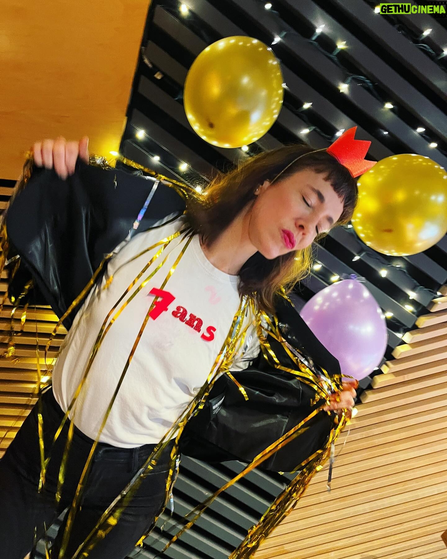 Catherine Pogonat - 107 Likes - L’effet a 7 ans, pas toutes ses dents! Bonne fête à nous!! #leffetpogonat @icimusique