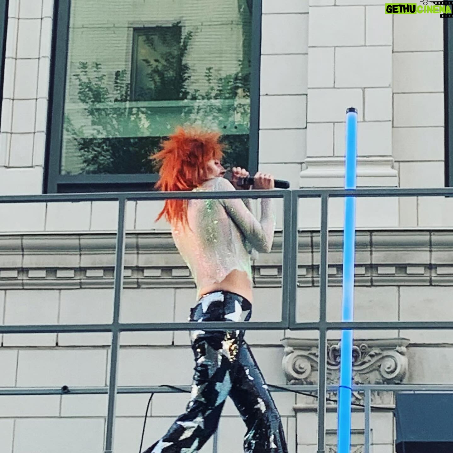 Catherine Pogonat - 54 Likes - Ziggy.
#drag #ziggystardust #bowie @mixbus_studio