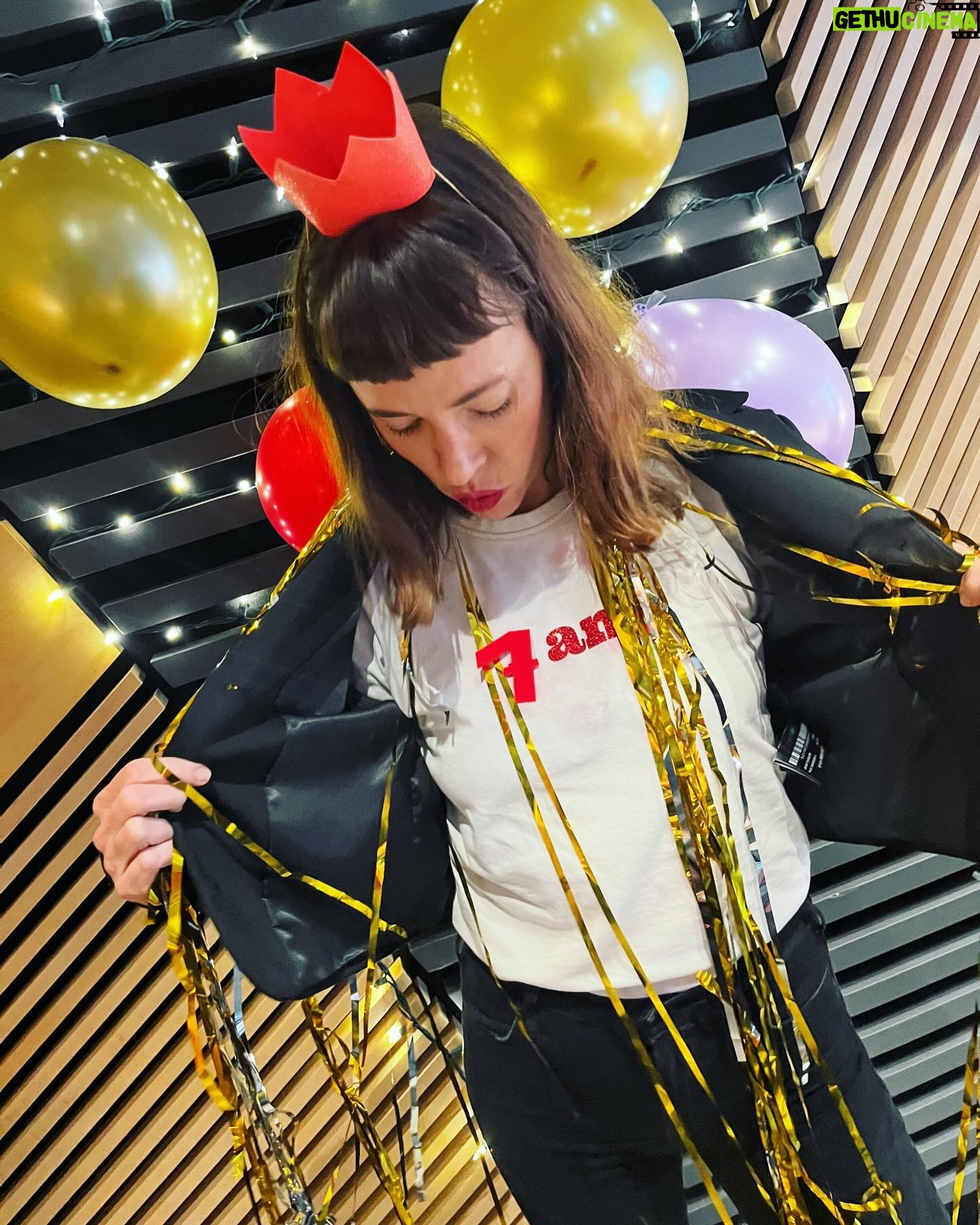 Catherine Pogonat - 107 Likes - L’effet a 7 ans, pas toutes ses dents! Bonne fête à nous!! #leffetpogonat @icimusique