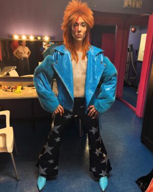 Catherine Pogonat Instagram - Je suis Bowie. Je suis un king. #dragking @villagemontreal @mixbus_studio @walter.e.go @velma.johnny_jones