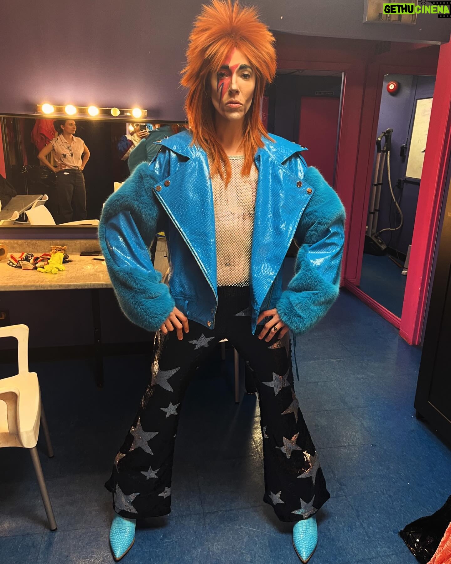 Catherine Pogonat - 179 Likes - Je suis Bowie. Je suis un king. #dragking @villagemontreal @mixbus_studio @walter.e.go @velma.johnny_jones