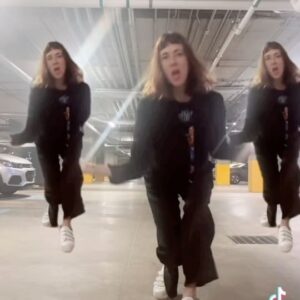 Catherine Pogonat Instagram - Je suis tous les @backstreetboys . Comme sur un tarmac. #leffetpogonat @icimusique #backstreetboys #iwantitthatway #fyp #90s #tarmac #backstreetsbackalright