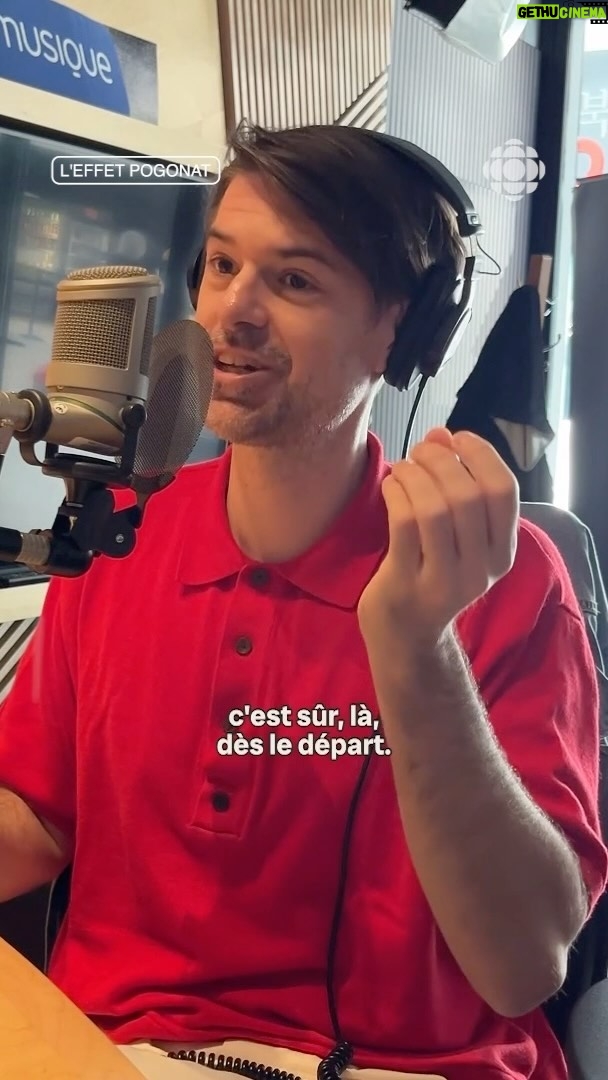 Catherine Pogonat - 99 Likes - Félix Dyotte était de passage à L’effet Pogonat la semaine dernière pour nous parler de son dernier album, Aérosol.
Il nous parle de son processus créatif lorsqu’il compose pour lui et pour @evelyne_brochu.
Écoutez l’entrevue en rattrapage sur @rc.ohdio (émission du 31 mai 2024).
#icimusique #felixdyotte #leffetpogonat #entrevue #evelynebrochu