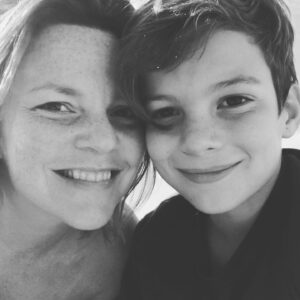 Catherine Proulx-Lemay Instagram - Mon bel amour de fils.
#vacances #soleil #maman
