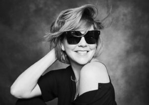 Catherine Proulx-Lemay Instagram - Shooting photos pour @la_zone_optique pour le projet @la_zone_studio 

Avec le meilleur @carllessardphotographe