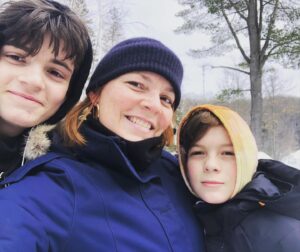 Catherine Proulx-Lemay Instagram - Les deux amours de ma vie rendus beaucoup trop grands.