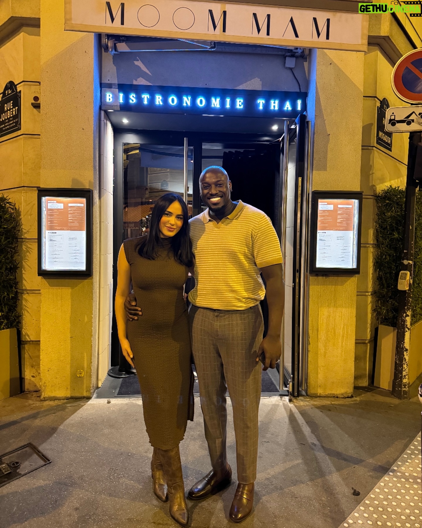 Catherine Williams - 3 Likes - Mr & Mme Williams ! 🩷
Ça faisait tellement longtemps qu’on avait pas publié de photos que quand j’ai vu celle-ci, j’étais obligée de vous la partager .