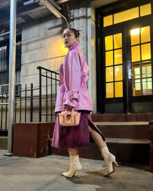 Cathy Ang Instagram - Vibing with the city, @31philliplim x @jirokonami, and some friends ☺️
-
💇🏻‍♀️: @japanese_michael 
style: @meg_galvin 
-
👢: @therow 
💎: @lfjewels 
👗& 👜: 3.1 Phillip Lim
-
#nyfw #fashion #design #nyc #philliplim  #31philliplim #jirokonami #photography #aapi #asianart
