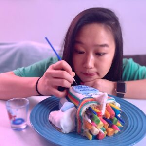 Cathy Ang Instagram - I HOSTED A BAKING SHOW 👩‍🍳 So grateful that I could host last weekend’s @nailedit challenge - to build Fei Fei’s rocket out of CAKE! Over 1600 people attended the #naileditathome event, and I got to meet bakers (even toddler bakers kekeke) all across the country ❤️ Here’s my version - thank you all so much for making this happen 🙏
.
.
.
#naileditathome #overthemoon #overthemoonnetflix #netflix #nailedit #baking #bake #host #cake #rockettothemoon #rocket #homebaking #netflixseries #netflixfilm #netflixfamily #tv