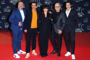 Cauet Instagram - En mode @afflelou sur le tapis rouge des NRJ Music Awards 😎 #MAGICNMA #AlainAfflelou 

Merci au talentueux @anthonyghnassia pour les photos 📸 #VisionByAG 

Merci également à #HugoBoss et @sophieseebyu pour ces magnifiques tenues 🤩

Crédit : SIPA