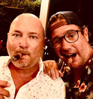 Cauet Instagram - Merci la radio de nous offrir et les putes et le café ! Régalade !