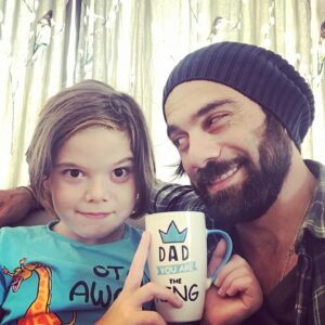 Cavit Çetin Güner Instagram - “Dad you are the king”