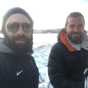Cavit Çetin Güner Instagram - Kimi zaman arkamda kimi zaman yanımda bazen önümde bazen objektifimdesin. Ama hep etrafımdasın. İyi ki varsın iyi ki hayatımdasın @enginaltandzytn 🤘🏻