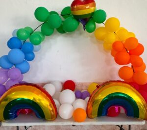 Cecilia Gessa Instagram - Responder al odio con amor. 

#🌈 #pridemonth #pride🌈 #orgullo #españa #madrid #carcelen #🔥