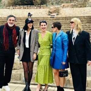 Cecilia Gessa Instagram - Nos han seleccionado en otro premio para @lacitacorto 🥹❤️
Te echamos de menos todos los días Itzi y aquí tienes a tus amigas recorriendo el país con tu legado siempre lideradas por nuestra @ceciliagessa 🥹❤️

Si todavía no habéis podido ver el corto, os lo recomiendo encarecidamente porque actúan estas bestias de escenario y da gusto verlas 💕 @noeliamarlo_ @palmaagustina 
Y a mi Itzi me enseñó muchas cosas en este rodaje y me prohibió beber café. 
No sé cómo lo hizo, pero bebí un poco y lo adivinó.
Eras una genia amiga y siempre estarás con nosotras 🫶
Te quiero ❤️