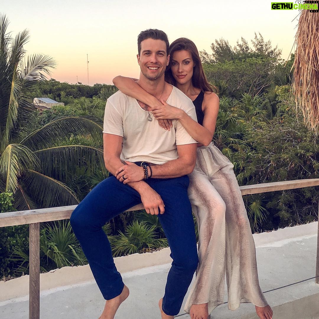Celeste Ziegler - 716 Likes - Welcome to the jungle ❤️🤟🏻#tulum #mybabe #vacayneeded #mexico