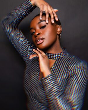 Celia Rose Gooding Instagram - sequins in chicago.
•
Something super casual for @startrek Mission Chicago! 
📸: @marcjfranklin 
👗: @ramybrook 
💄: @celenagram 
#StarTrekChi #StarTrekStrangeNewWorlds
