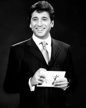 Cem Davran Instagram - Bir bakmışsın…
(Anadolu Ateşi Bu Toprağın Sesi)
Master of Ceremony kıvamı ve karşılama ve uğurlama. Hülâsa, yaptık bi şeyler.