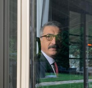 Cem Davran Instagram - …Kalbinizi dolduran duygular kalbinizde kaldı…
#set #bambaşkabiri #turan