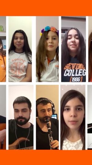 Cem Kılıç Instagram - Çocuklar gibi heyecanlıyım bugün.. Söz ve müziği bana ait olan “Atatürk Sonsuzluk Marşı” @etilersevinckoleji öğrencileri tarafından seslendirildi. Çocuklarımız evlerinde kendi imkanları ile kaydettiler. Biz birleştirdik ve ortaya böyle güzel bir çalışma çıktı. Yüce meclisimizin 100. Yılını kutladığımız bu özel günde, bana bu gururu ve mutluluğu yaşatan öğrenci kardeşlerime, kıymetli öğretmenlerime ve müzisyen dostlarıma, emeği geçen herkese çok teşekkür ederim. 🇹🇷 “Yaşasın 23 Nisan” 🇹🇷
♾ Atatürk Sonsuzluk Marşı ♾ 
Olmasaydın olmazdık
Bu her zaman böyle
Şanlı yüce Atatürk
Özgür güçlü mutlu Türkiye 
Sonsuz oldun kalplerde 
Fikrin ölmez 
Sevgin hiç bitmez ki ülkemde
Şanlı yüce Atatürk
Çağdaş güçlü mutlu Türkiye
Sonsuz oldun kalplerde

Sen hep umudum oldun
Yoldaşım gururum oldun
Dünyada bir ilk oldun
Sondun sonsuz oldun