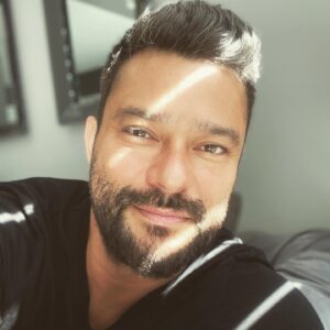 Cem Kılıç Instagram - Hadi gülümse😎