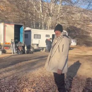Cem Özer Instagram - “ Mendebur “ #sinemafilmi #malatya #arapgir #tarihiköprü #han #doğa #kampalanı #set #cemözer #keşfet #keşfetteyiz