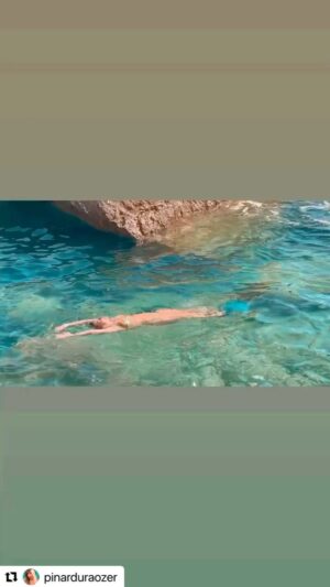 Cem Özer Instagram - Ege’yle Akdeniz’in el ele tutuşup kucaklaştığı yer burası ve bir mermaid ❤️❤️❤️