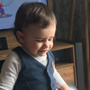 Cem Uçan Instagram - “BANA GÜNEŞİN İSMİ VERİLDİ ADIM ŞEMS VE BÖYLE BAŞLADI HİKAYEM” BENİM EN KÜÇÜK ASLANIM ALLAHIM SANA SAĞLIKLA MUTLULUKLA ONURUNLA YAŞAYACAĞIN BİR ÖMÜR NASİP ETSİN.🤲🏻❤️ #23NİSANŞEMS1YAŞINDA