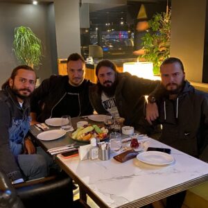 Cem Uçan Instagram - BİZİM ÇOCUKLAR❤️👊🏻 @vlkdemir @yigitucann @batinucann  #bosphorusmetropolitan #azure
