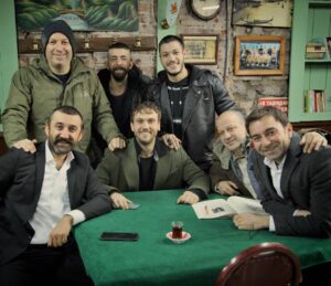Cem Uslu Instagram - #GüvenliEv :)