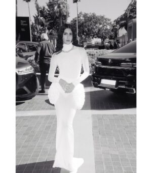 Cemre Ebüzziya Instagram - I had the great pleasure of walking the red carpet with Chopard for the premiere of “Kinds of Kindness” directed by one of my favorite directors Yorgos Lanthimos with one of my favorite actor Willem Dafoe. What a night it was! 
Thank you Chopard and Thank you to my wonderful team. 

Styling: Lucia Croce 
Hair: Wendy İles
Make Up: Philipp Verheyen 
Photography: Robin Kater 

@chopard @festivaldecannes @maisonalaia @tektassaatcilik @priveepr @lucroce_ @wendyiles_hair @philippverheyen @robinkater
#yorgoslanthimos #kindsofkindness