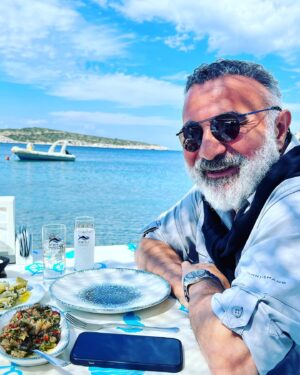 Cengiz Bozkurt Instagram - Londra’mı dediniz:)) Çoktan kaçtık memlekete, İzmir Karaburun☀️
