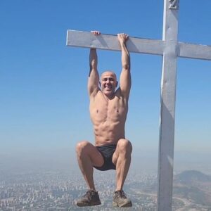 César Caillet Instagram - Manquehuito ❤️😉. 
Abrazo grande para tod@s.