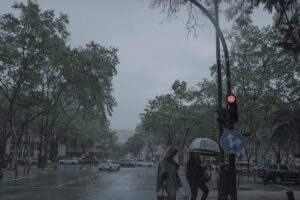César Mourão Instagram - E quando pára esta chuva?
