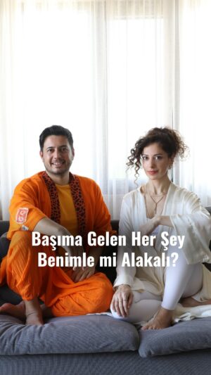 Ceyda Saltadal Instagram - Birbirinden değerli isimlerle buluşacağımız “Arkası Yarın”kuşağımızın ilk bölümünde @kiooretreatcenter ‘da tabii ki master @cetincetintas ‘la sohbet ettik. Keyifli seyirler!🤍