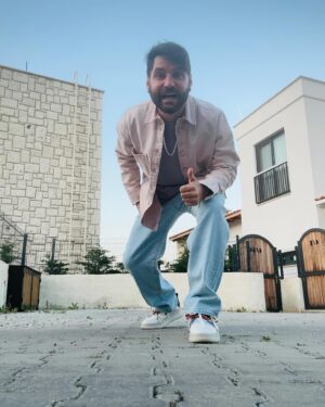 Ceyhun Fersoy Instagram - Bayramlıklarımı giydim Aga🕶️
#fashion #like #trend #instadaily #feast #photooftheday