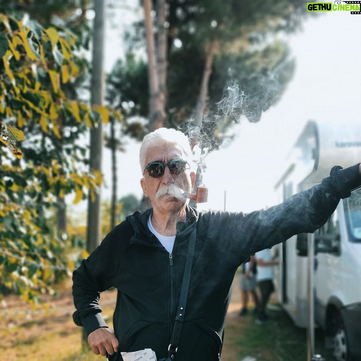 Cezmi Baskın - 9.5K Likes - Set halleri.
#dizi #tv #ordu #kuzeyyıldızı