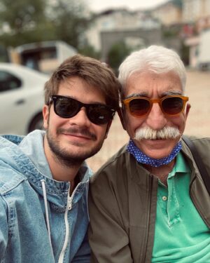 Cezmi Baskın Instagram - Set anısı @burakcaan