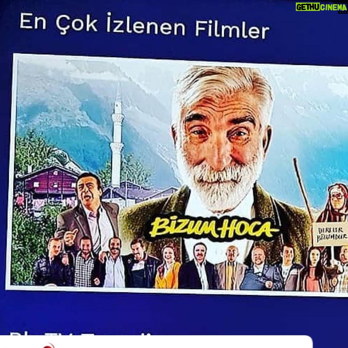 Cezmi Baskın - 5.3K Likes - “BİZİM HOCA” BLU Tv’de
en çok izlenenlerde birinci sırada.
#tv #film#karadeniz