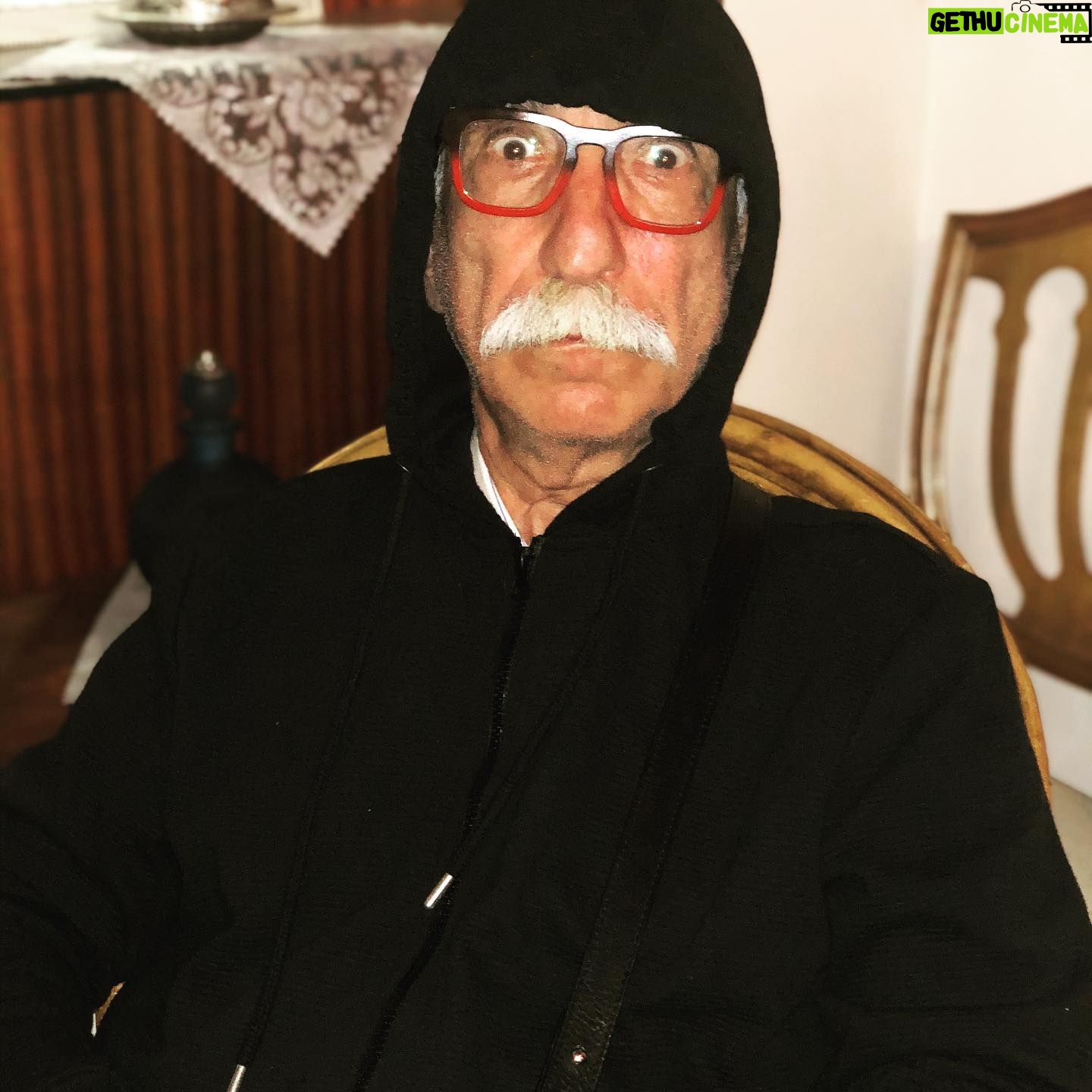 Cezmi Baskın - 5.9K Likes -