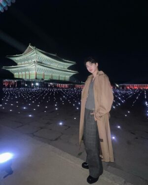 Cha Jun-hwan Instagram - 첫 경복궁 나들이🏠

#GucciCruise24